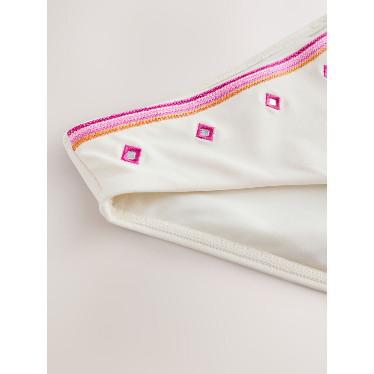 Bas de bikini taille haute ornés sequins crème/rose, NEXT