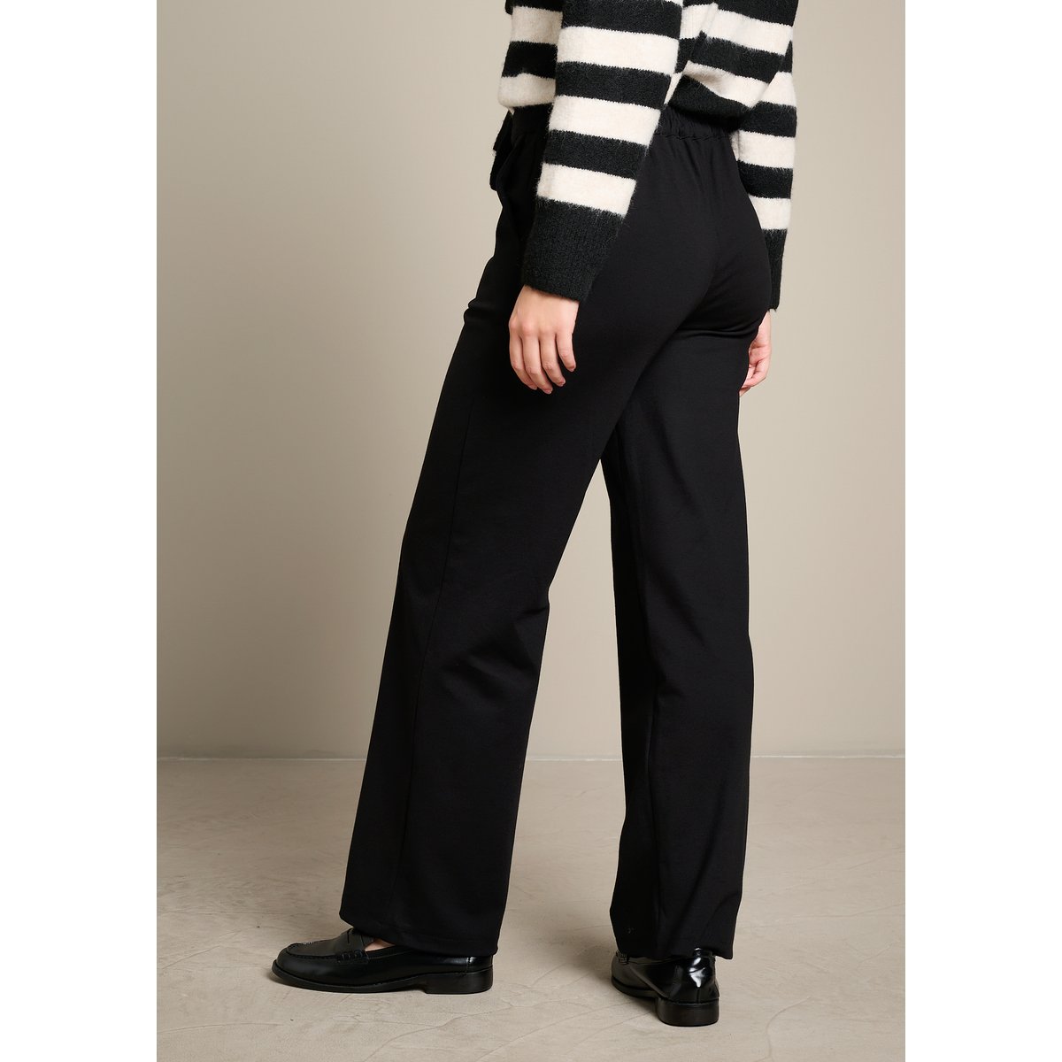 Pantalon droit structuré noir, LOLALIZA