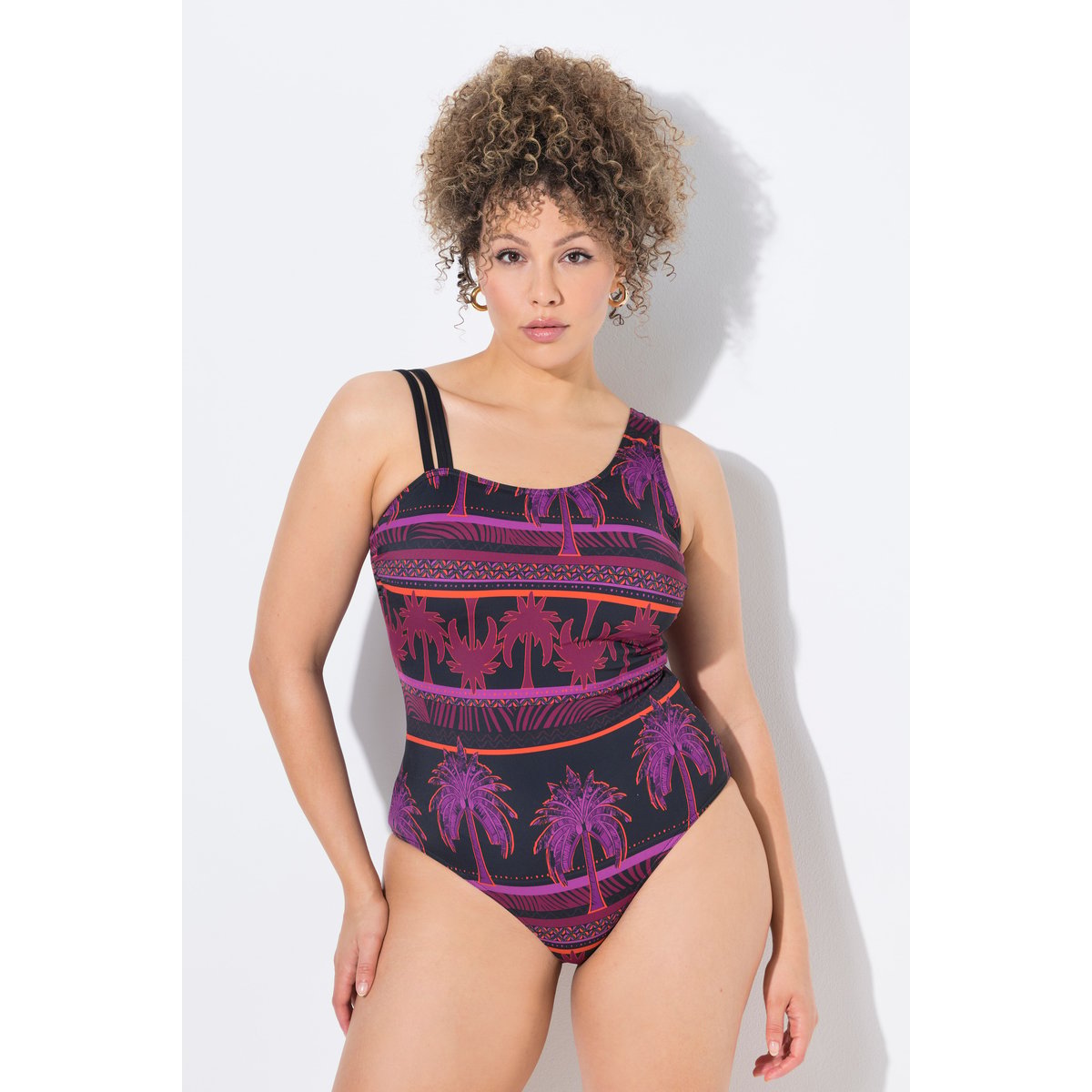 Maillot de bain à bonnets souples. Imprimé noir, ULLA POPKEN