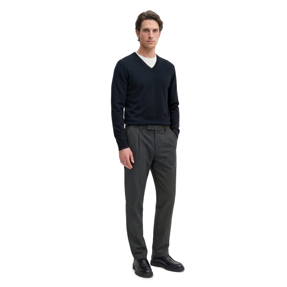 Chino modèle Belsbo à plis, coupe décontractée en mélange élastique de coton bio et de viscose noir, MARC O'POLO