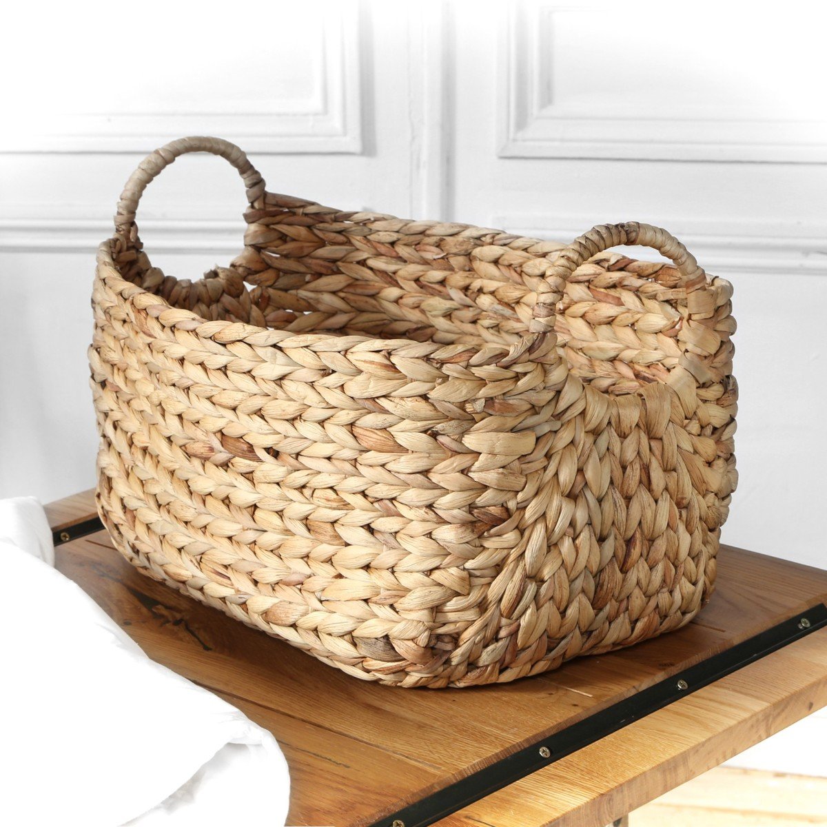 Panier en Jacinthe d'eau avec poignées - L46xP27xH27 beige, CALICOSY