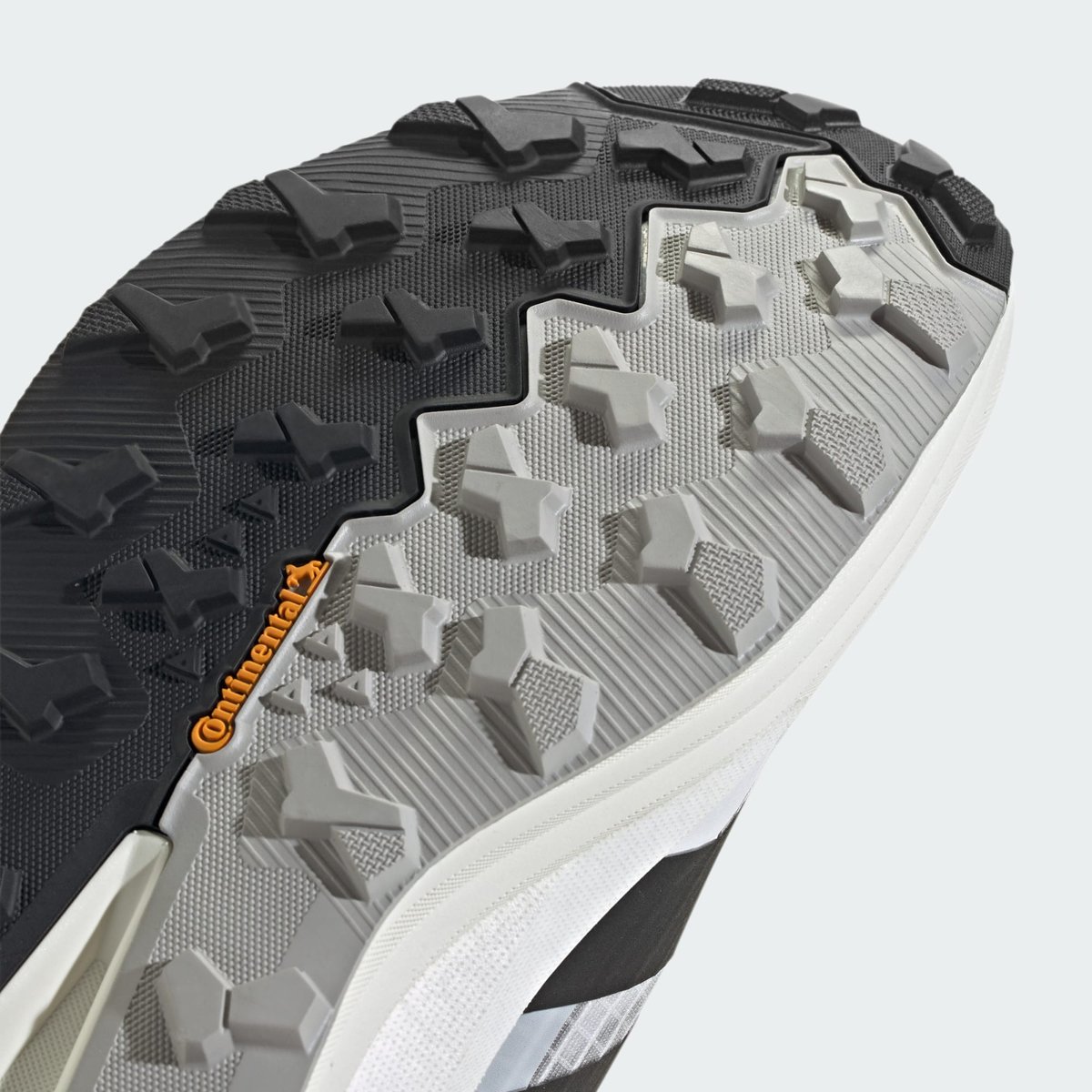 Chaussure De Randonnée Terrex Freehiker 3 Ultra Gore-Tex Chaussure De Randonnée Terrex Freehiker 3 Ultra Gore-Tex cloud white / core black / off white, adidas Performance