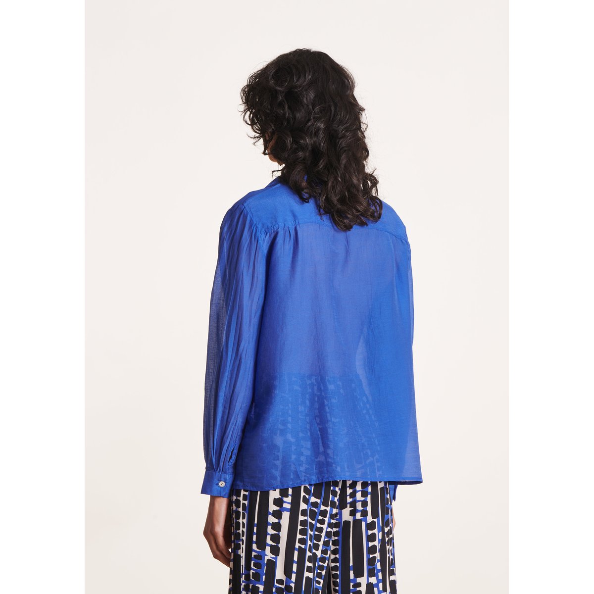 Chemise en voile coton/soie bleu royal, LA FEE MARABOUTEE