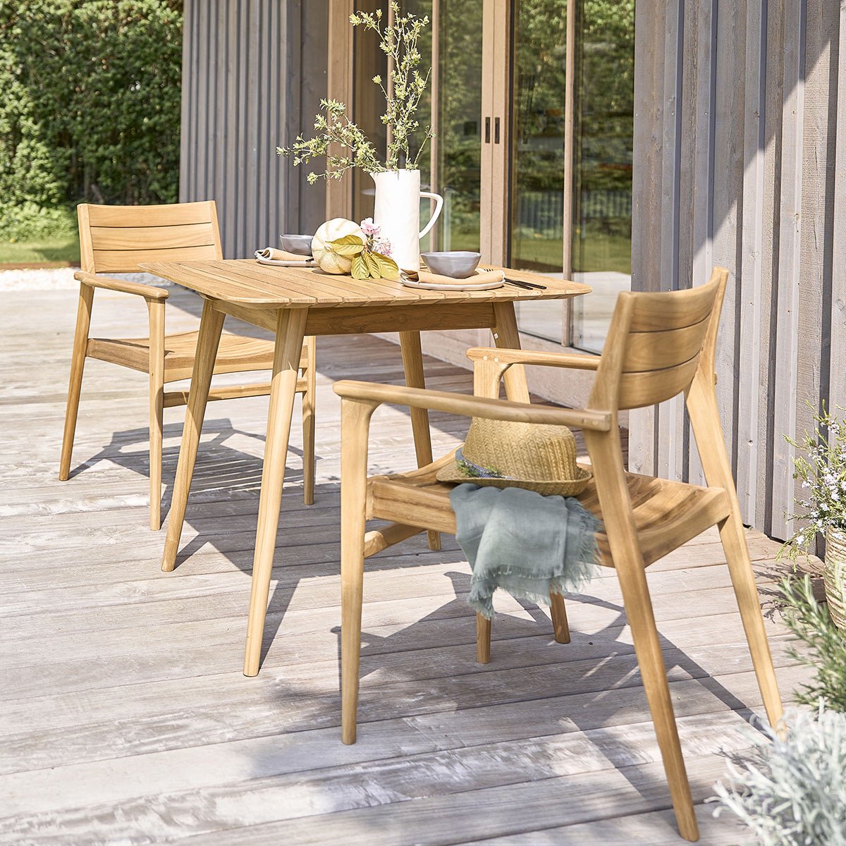 Salon de jardin en teck massif 2/4 places APRIL naturel, BERAH GETAH