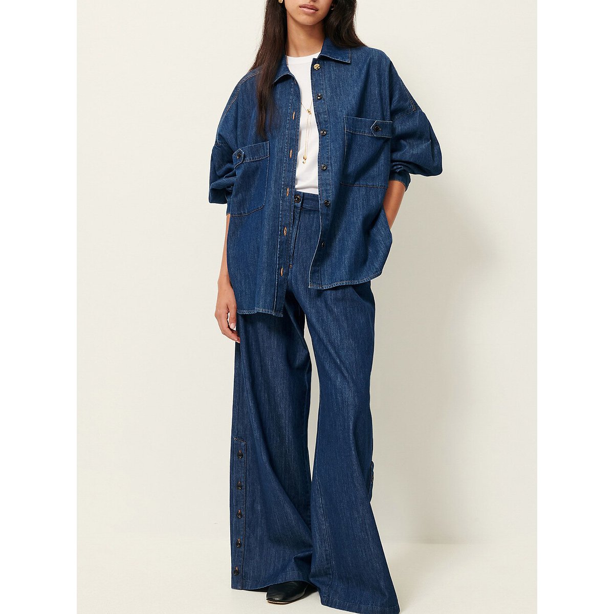 Pantaloni in denim a gamba larga con abbottonatura sugli orli, PROVENLOR denim, SESSUN