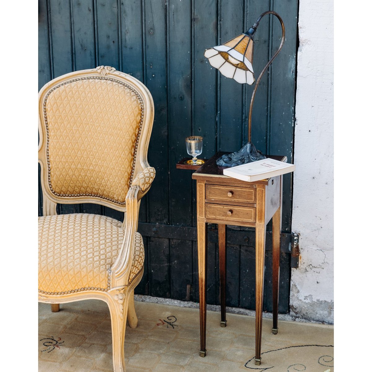 Table de chevet en bois Odile N°459 - Bon état bois, DEBONGOUT