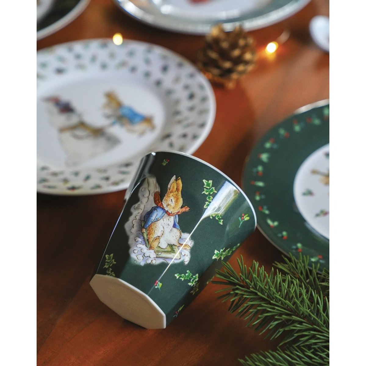 Gobelet Pierre Lapin Noël rouge, PETIT JOUR