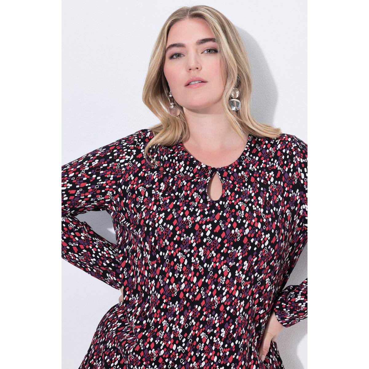 T-shirt long dans un imprimé graphique rouge rubis, ULLA POPKEN