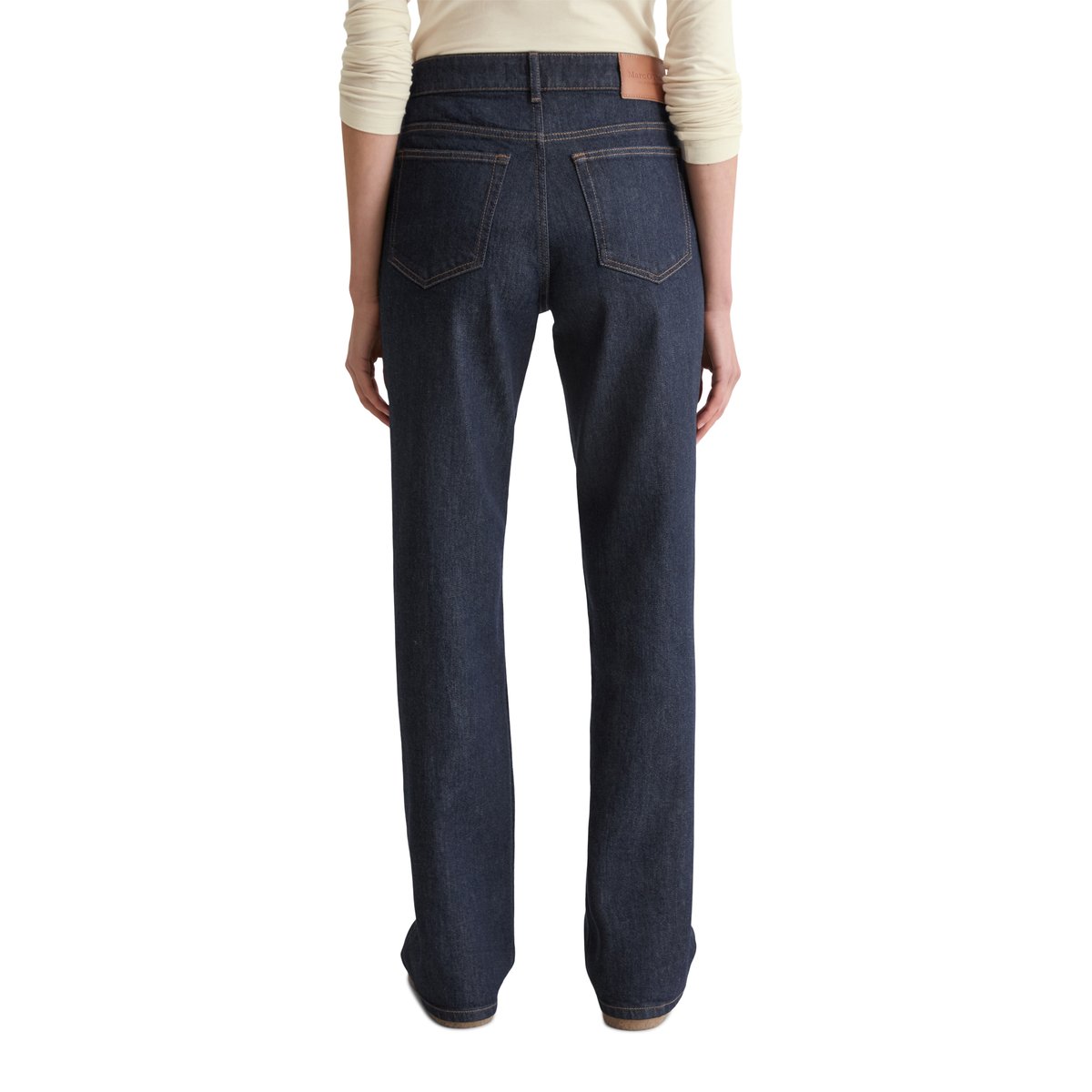 Jeans modèle Kiruna flared en coton organique mélangé stretch bleu foncé, MARC O'POLO