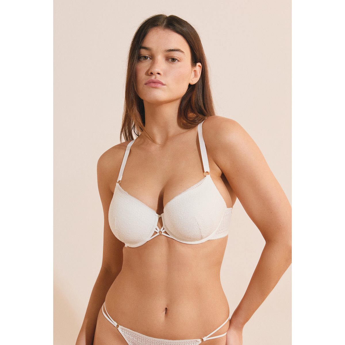 Soutien-gorge N.4 - Le coques fines en dentelle OASIS ecru, ETAM