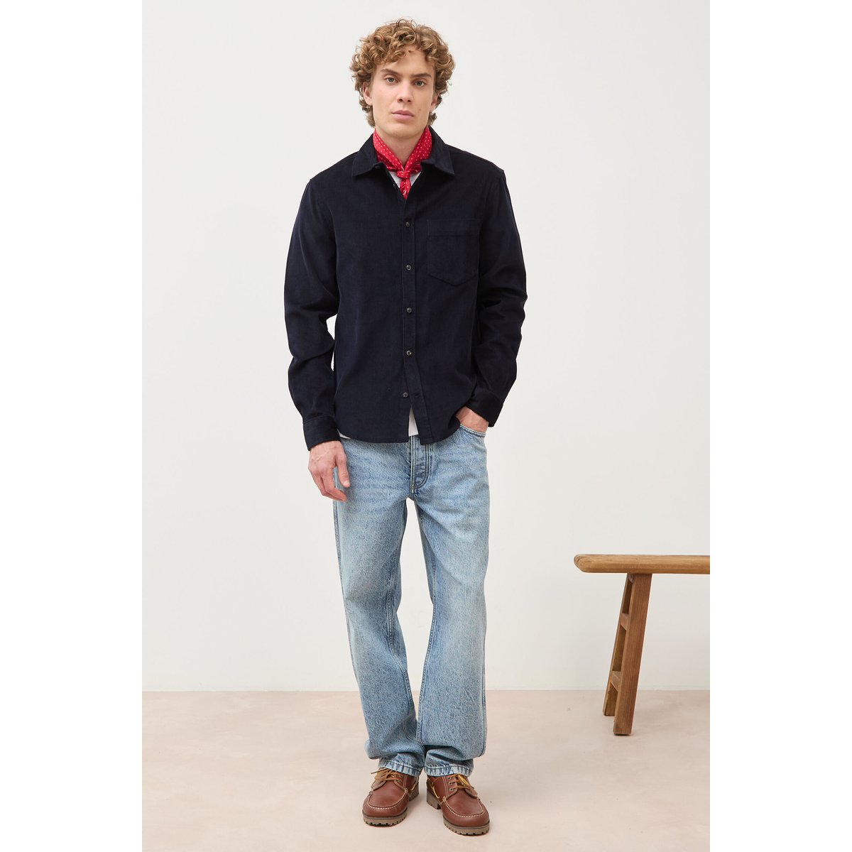 Chemise col classique en velours bleu marine, BONOBO