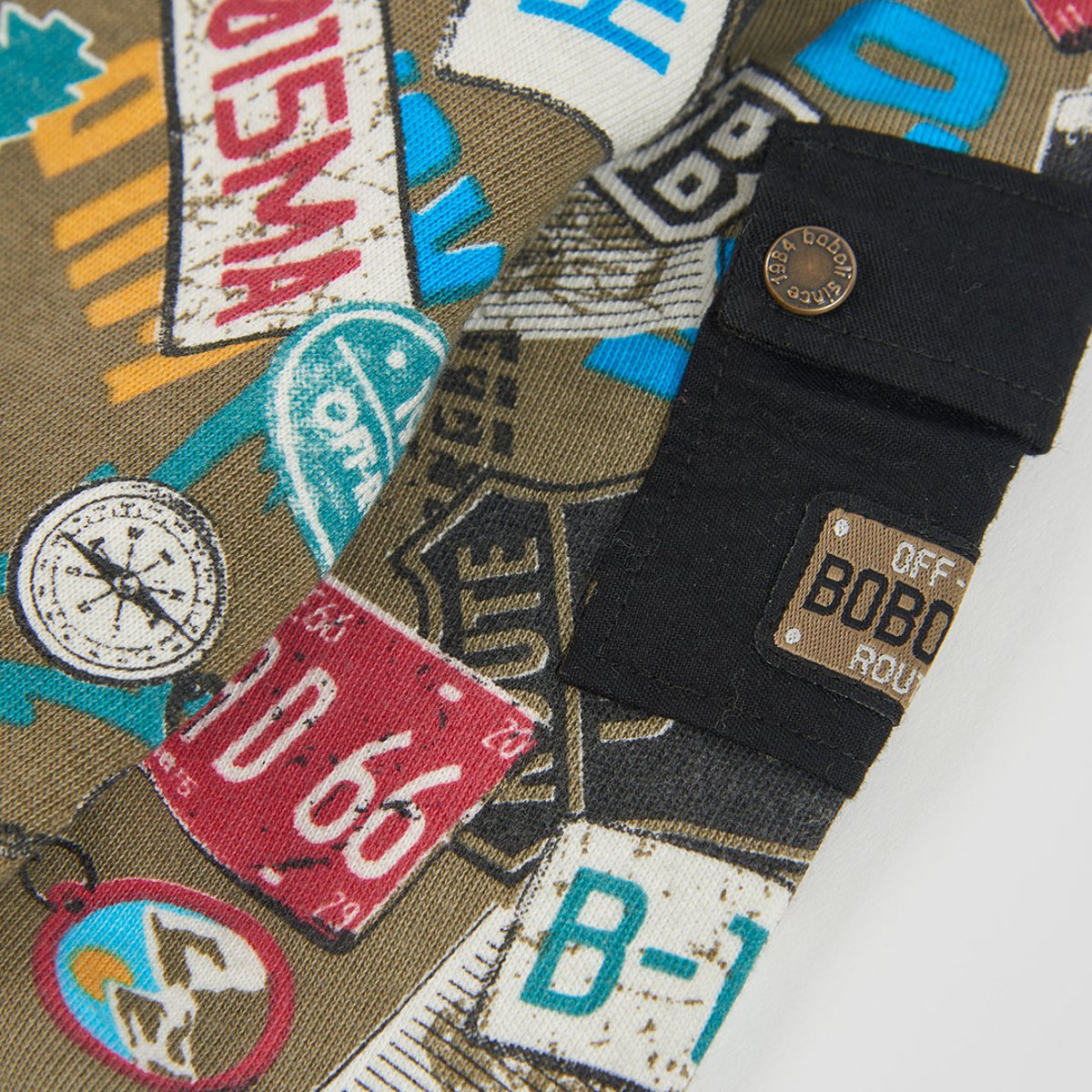 Sweat-shirt molleton garçon imprimé plaques d'immatriculation multicolore, BOBOLI