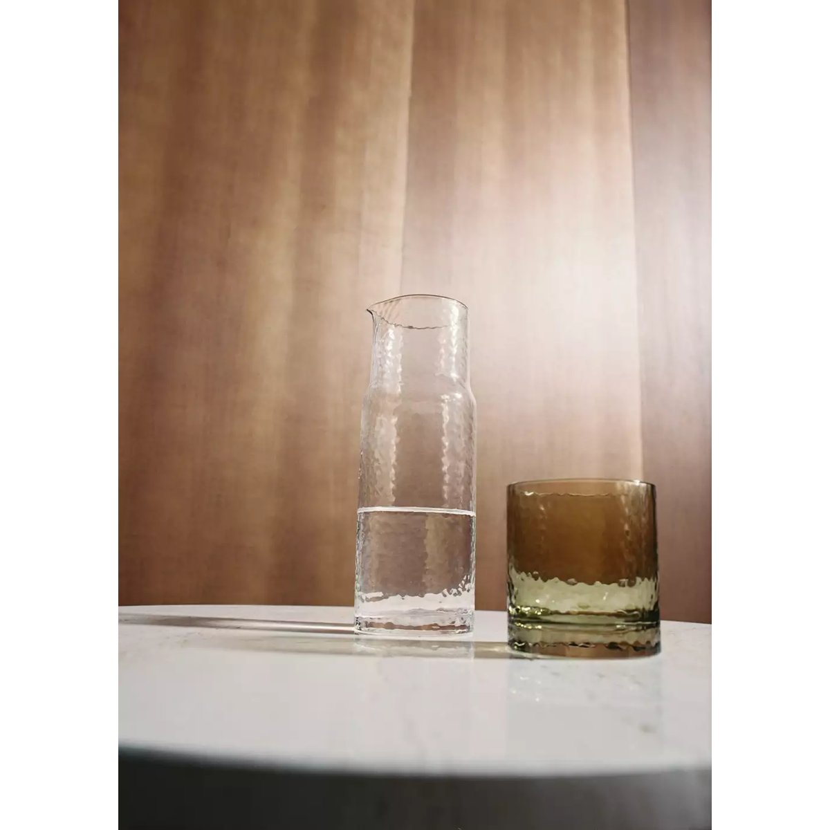 Carafe en verre martelé blanc cassé, MANGO HOME