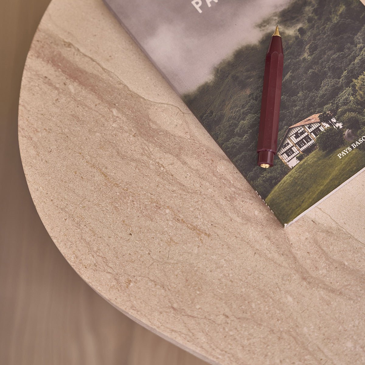 Table d'appoint en teck massif et marbre  CALMA blanc, BERAH GETAH