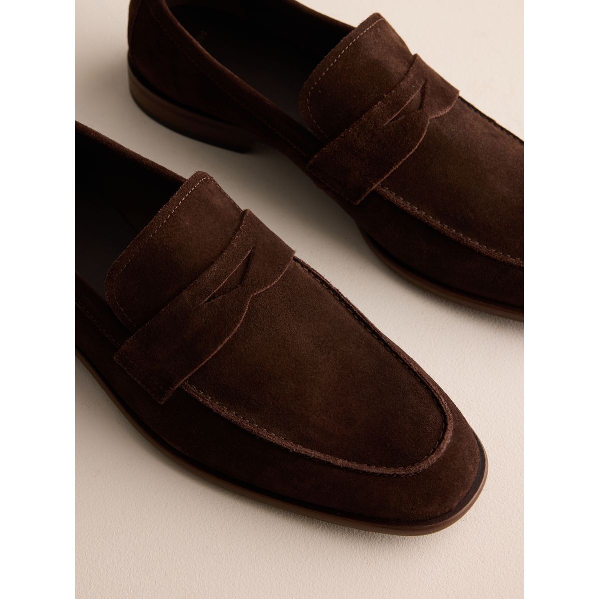Mocassins flexibles en daim signature marron, NEXT