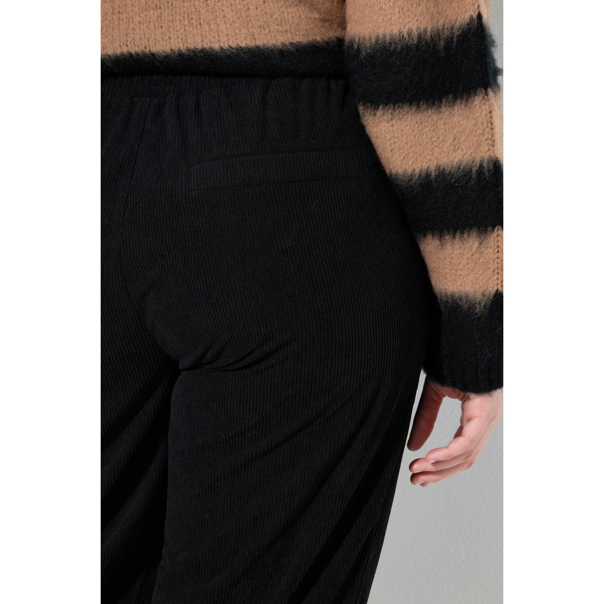 Pantalon Rose en jersey de velours côtelé noir, ULLA POPKEN