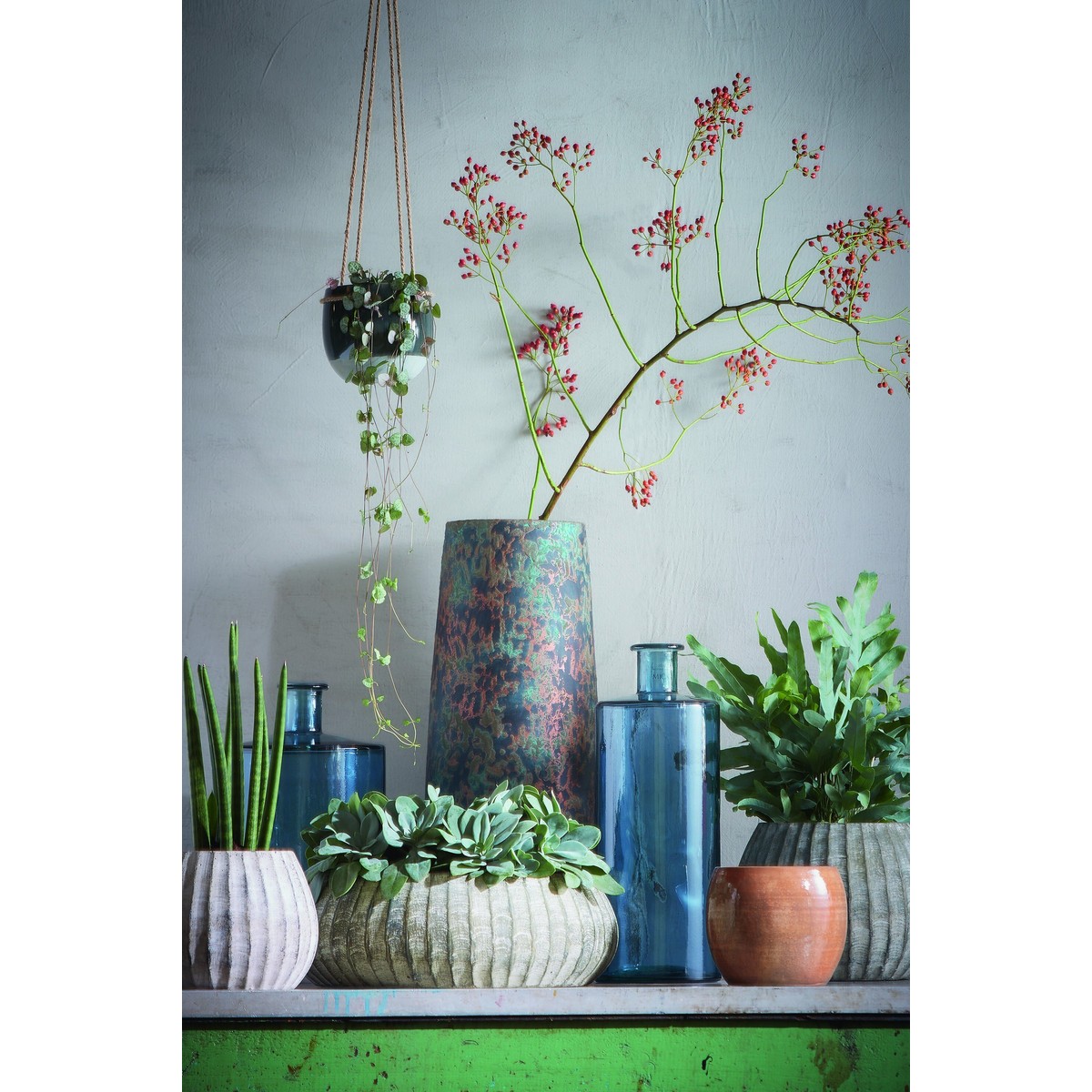 Bouteille décorative H75 cm GUAN bleu, MICA DECORATIONS