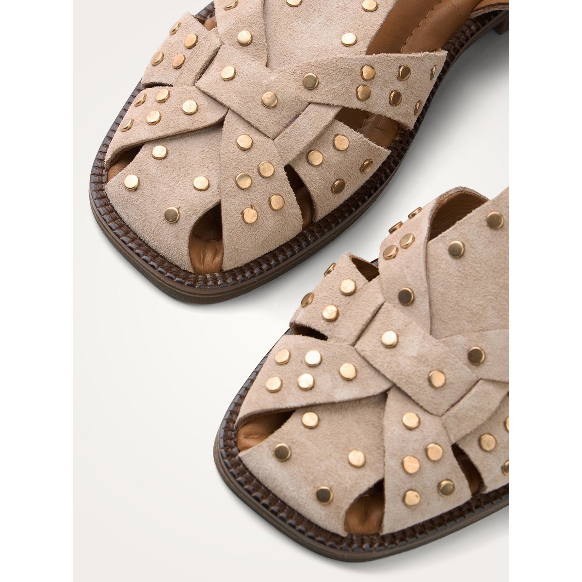Sandales plates en suède cloutées VALE beige, VANESSA WU