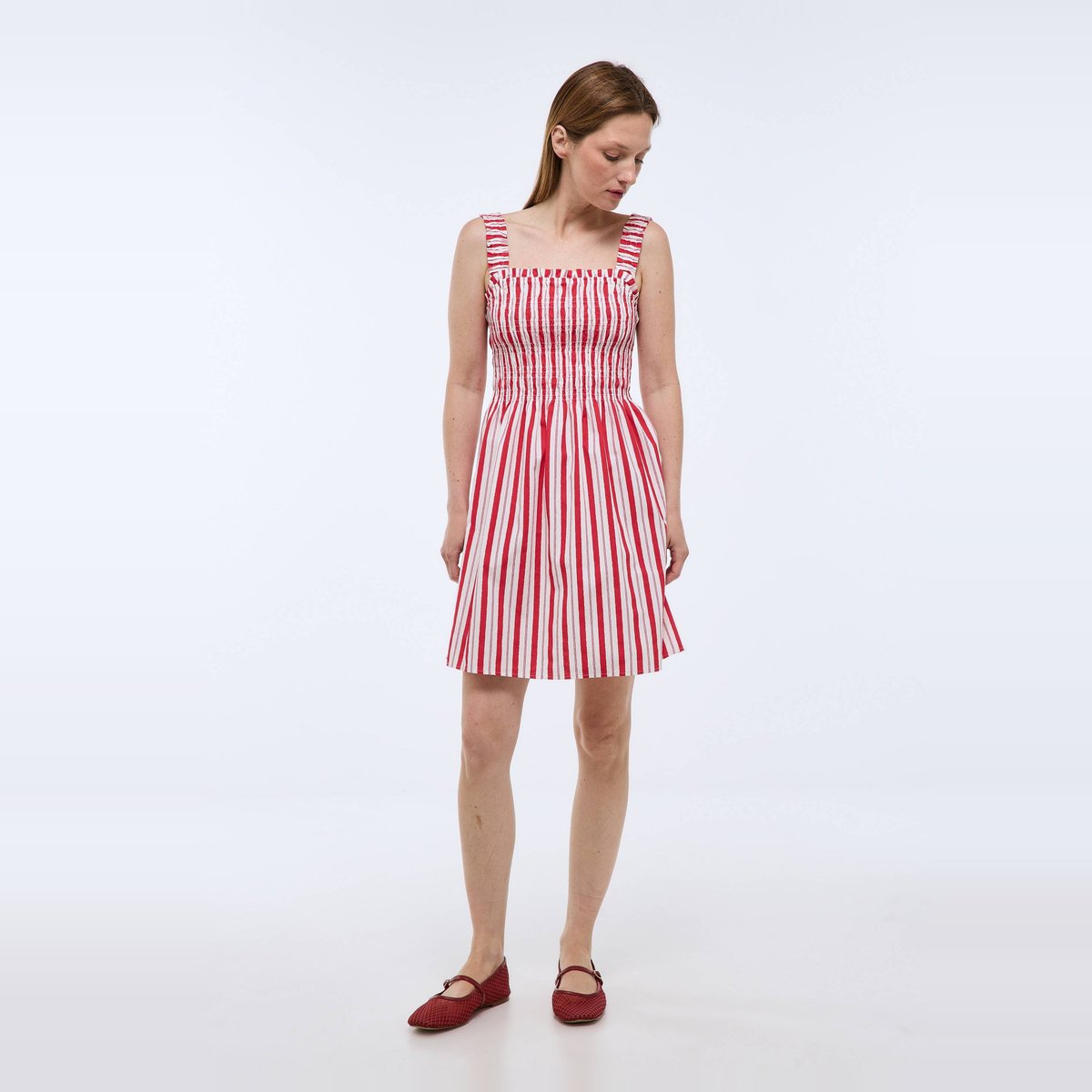 Robe courte smockée imprimée en coton BIO GOTS rouge, MONOPRIX