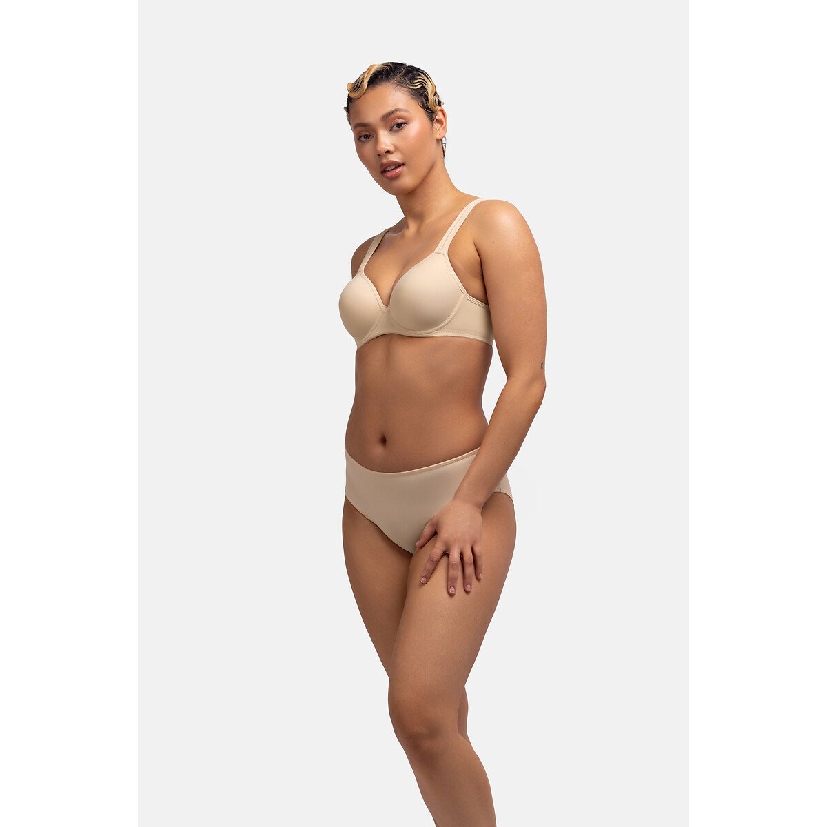 BH met naadloze binnencups Rachel nude, DORINA