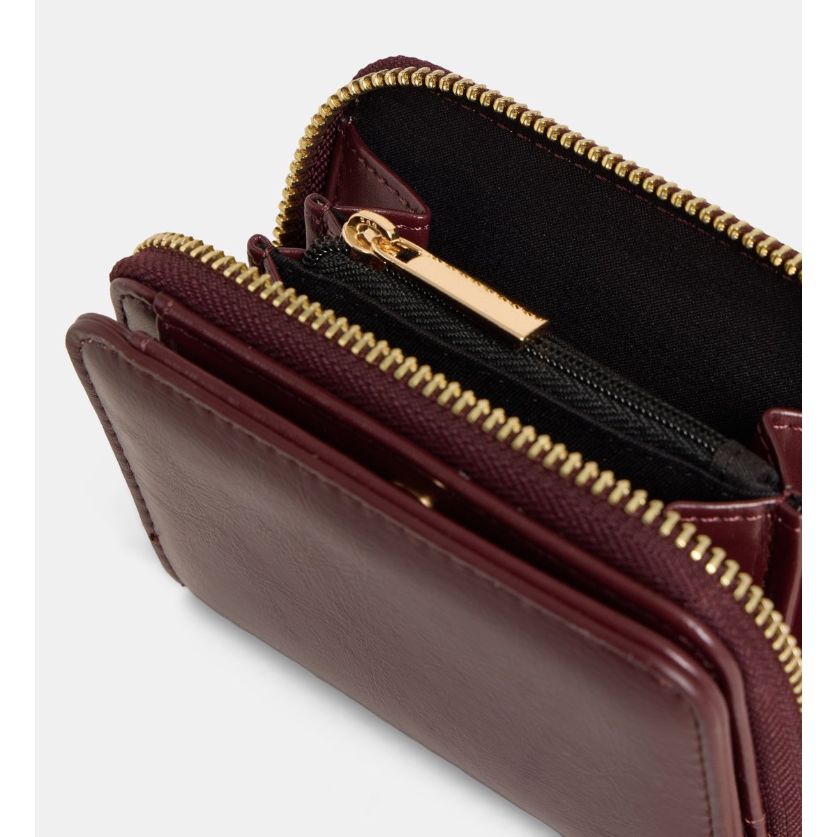 Porte-monnaie dos à dos carrya vernis prune, GALERIES LAFAYETTE