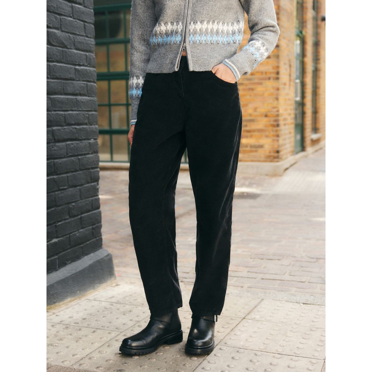 Pantalon bouffant en velours côtelé noir, NEXT
