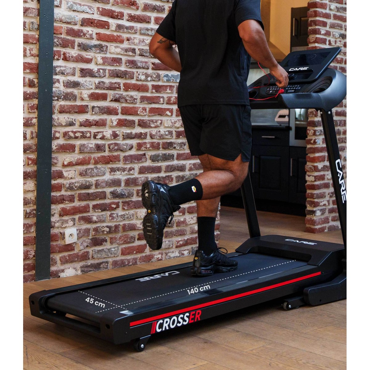 Tapis de course connecté - 18km/h - CARE - CROSSER - KINOMAP noir, CARE FITNESS