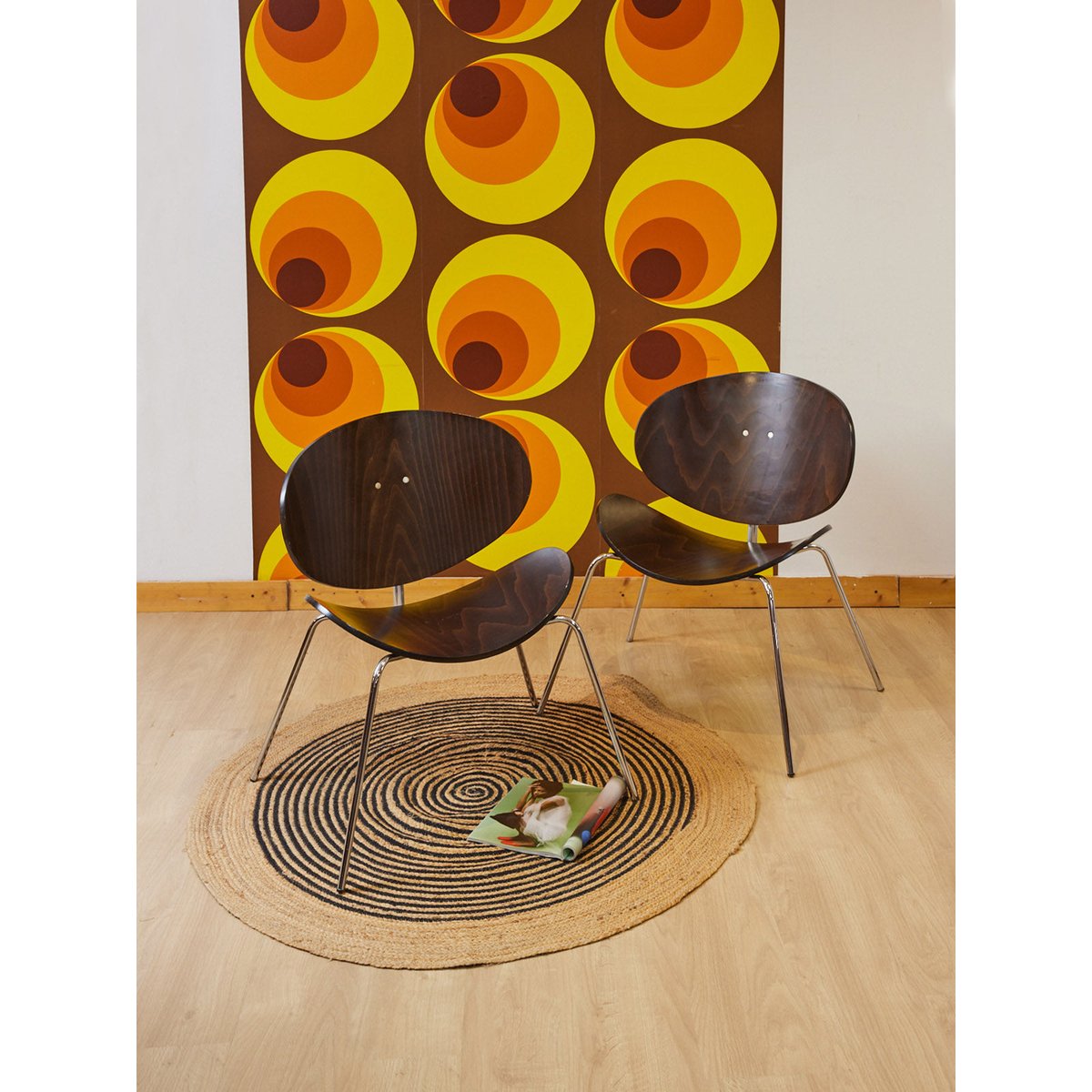 Paire de fauteuils en bois Jakob N°1375 - Bon état bois foncé, DEBONGOUT