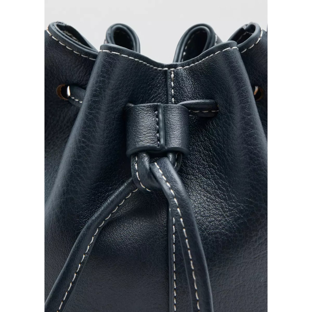 Sac seau avec charm lapin bleu marine, MANGO KIDS
