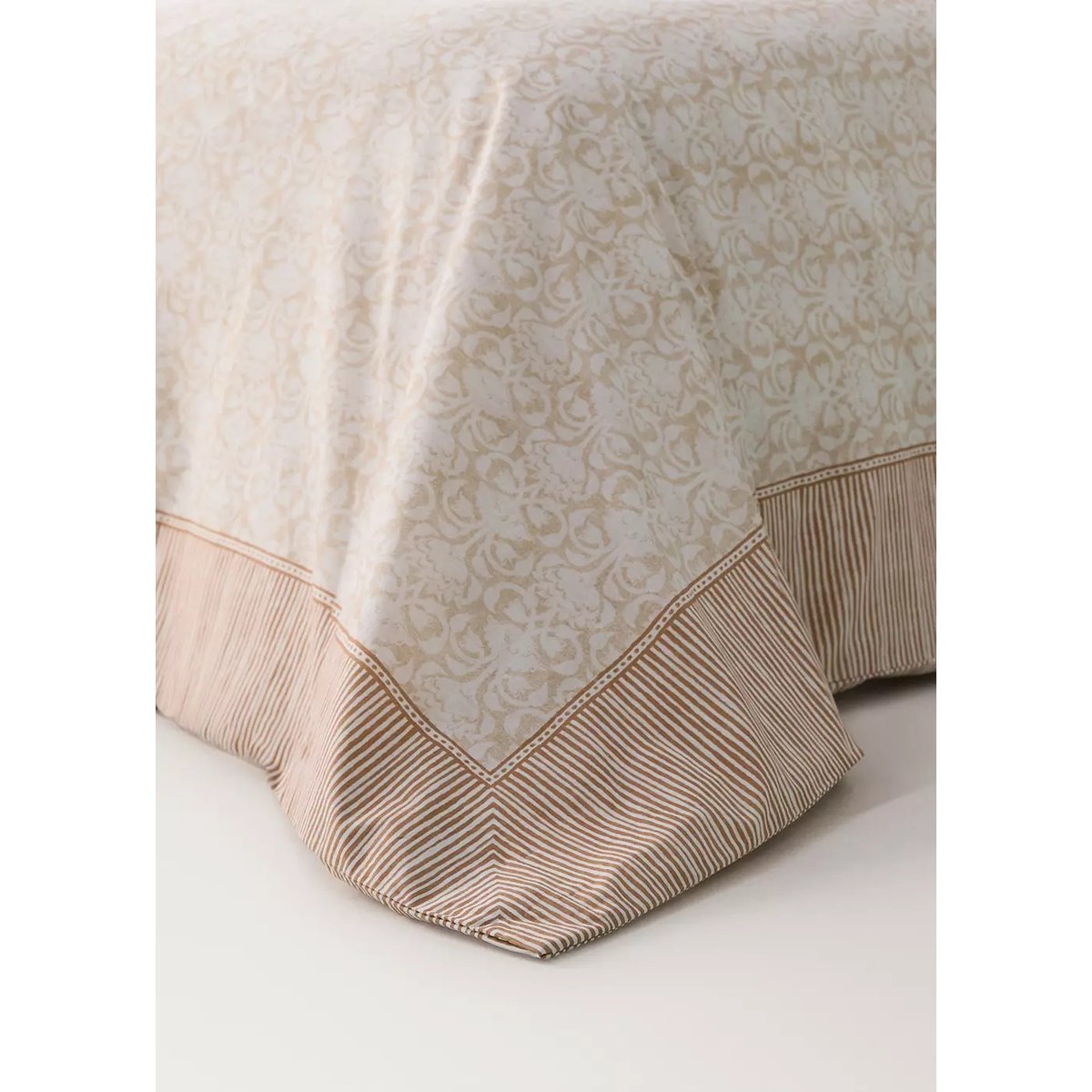 Housse de couette en coton avec bordure florale Lit 135/140 cm ocre, MANGO HOME