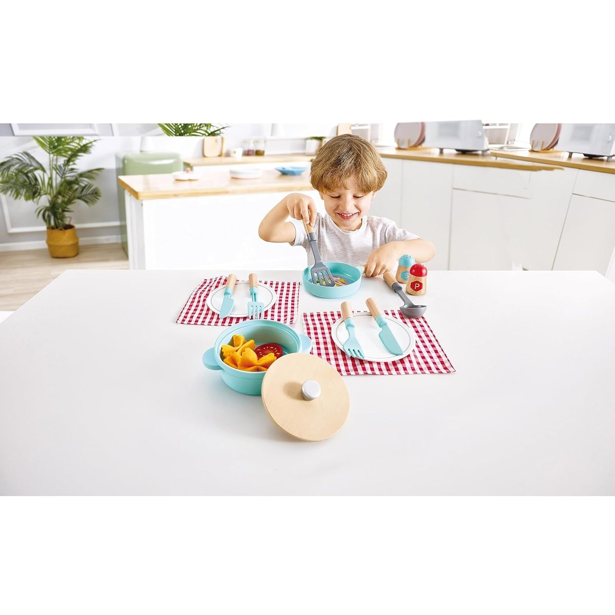 Set de cuisine et de service multicolore, HAPE