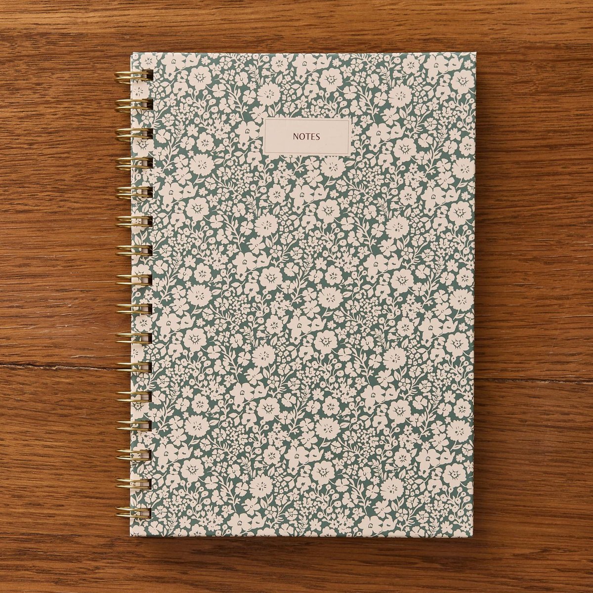Carnet A5 ligné, 80 pages vague, MONOPRIX