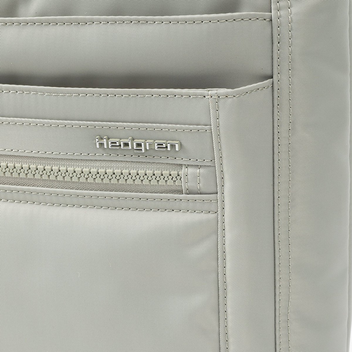 Sac bandoulière organisé avec protection RFID pussywillow grey, HEDGREN