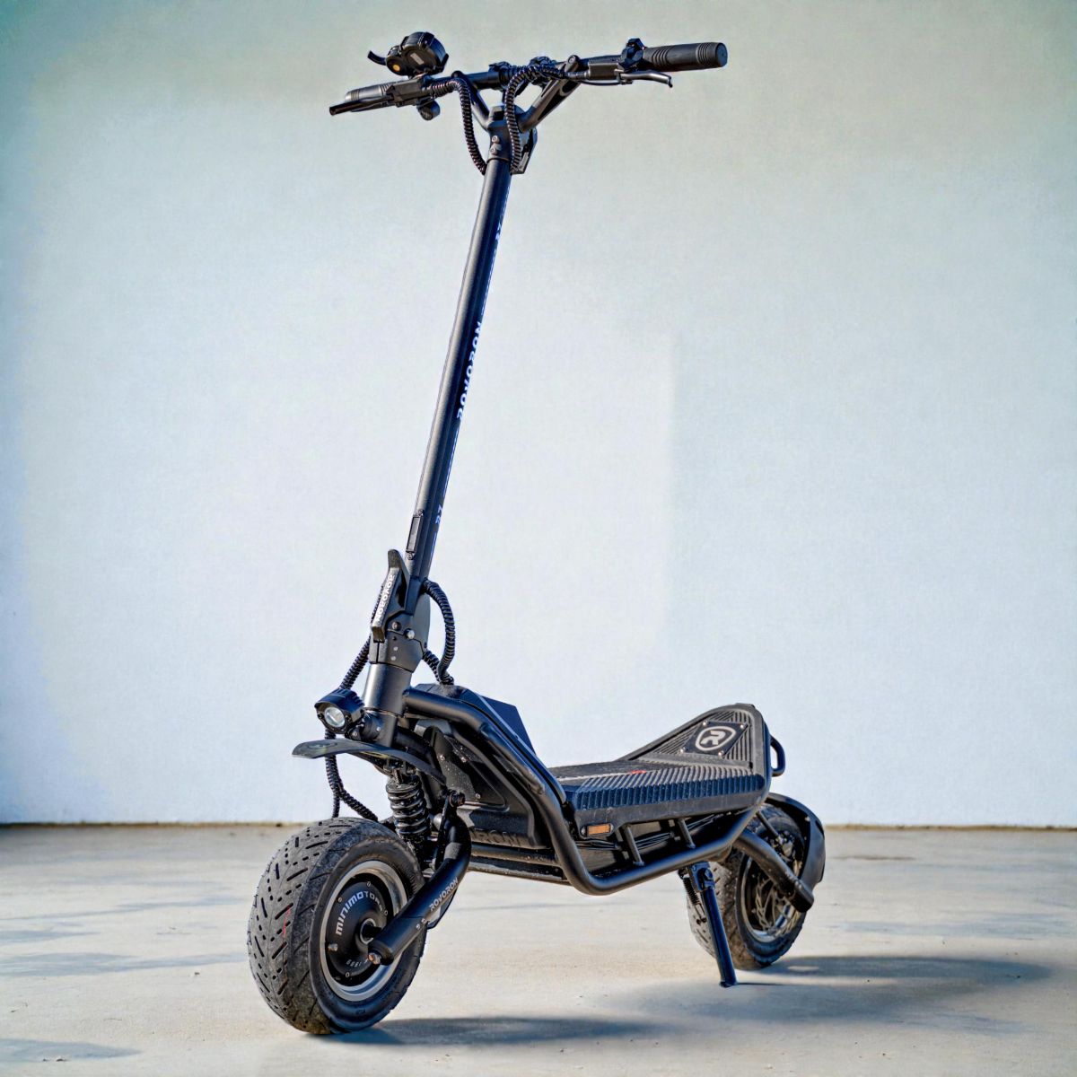 Trottinette électrique Dualtron Rovoron R7 60V 28Ah couleur unique, MINIMOTORS