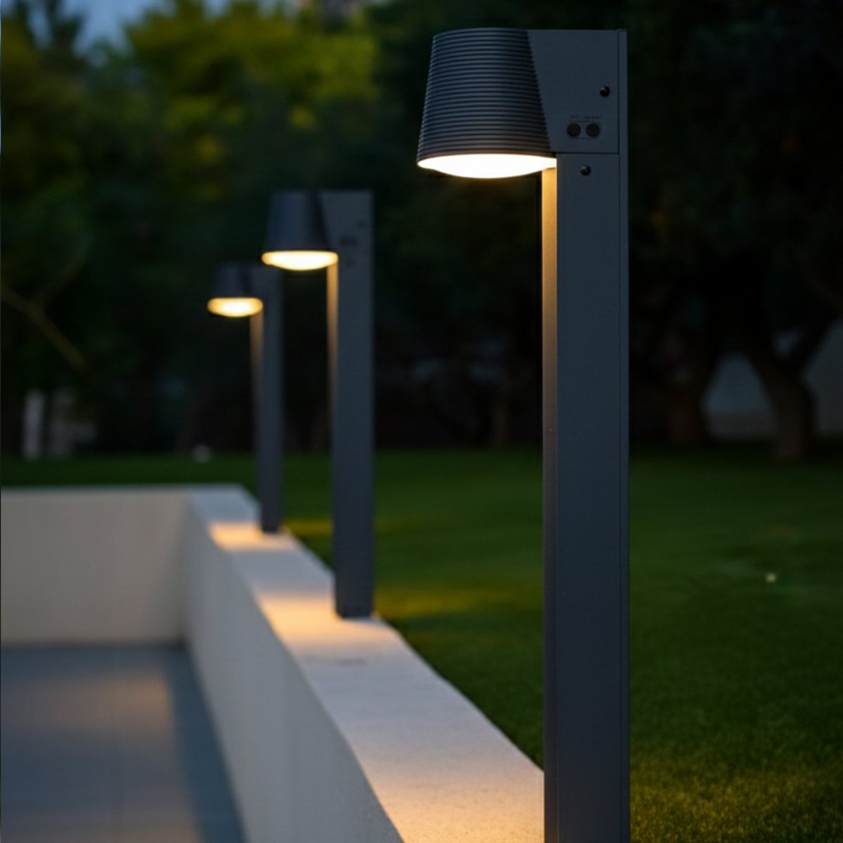 Potelet solaire SOLINE TALL noir, LUMISKY