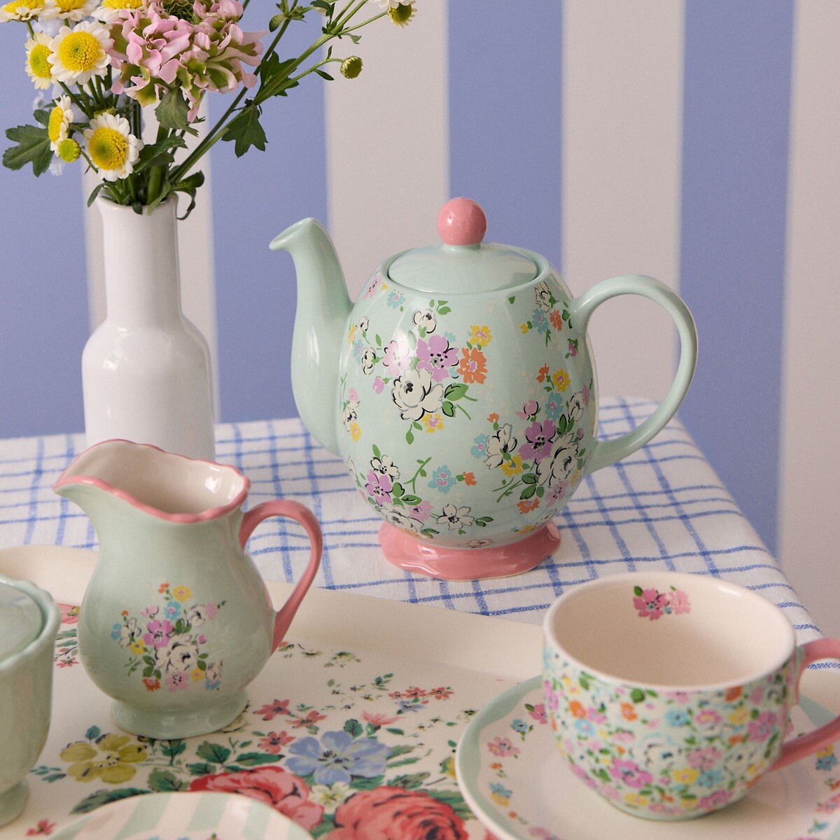900ml Feels Like Home Teapot green, CATH KIDSTON