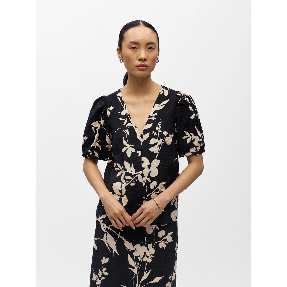 Top black 6, OBJECT