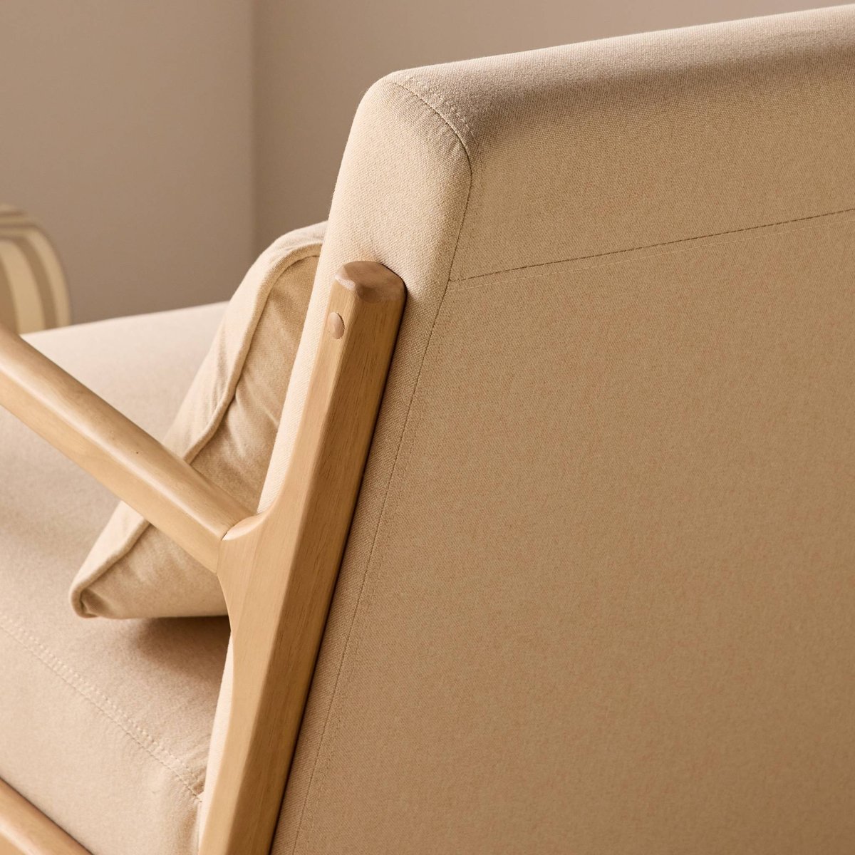 Rocking chair scandinave bois d'hévéa et tissu LORENS gris foncé, SWEEEK