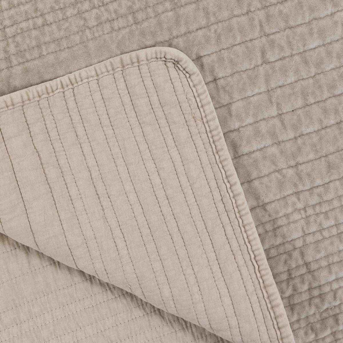 Cotton Velvet Stitched Bedspread taupe, ÉDITÉ