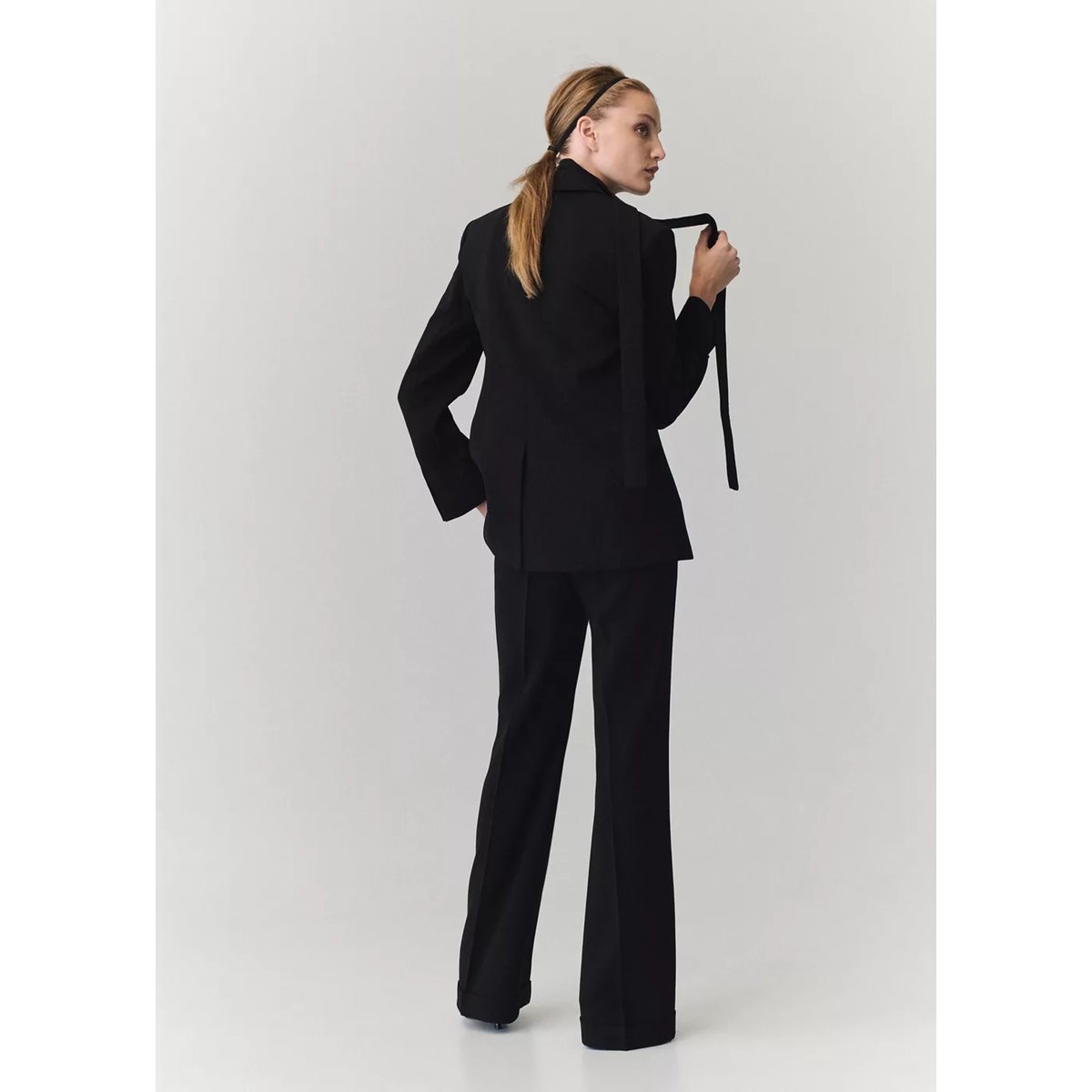 Pantalon flare coutures noir, MANGO