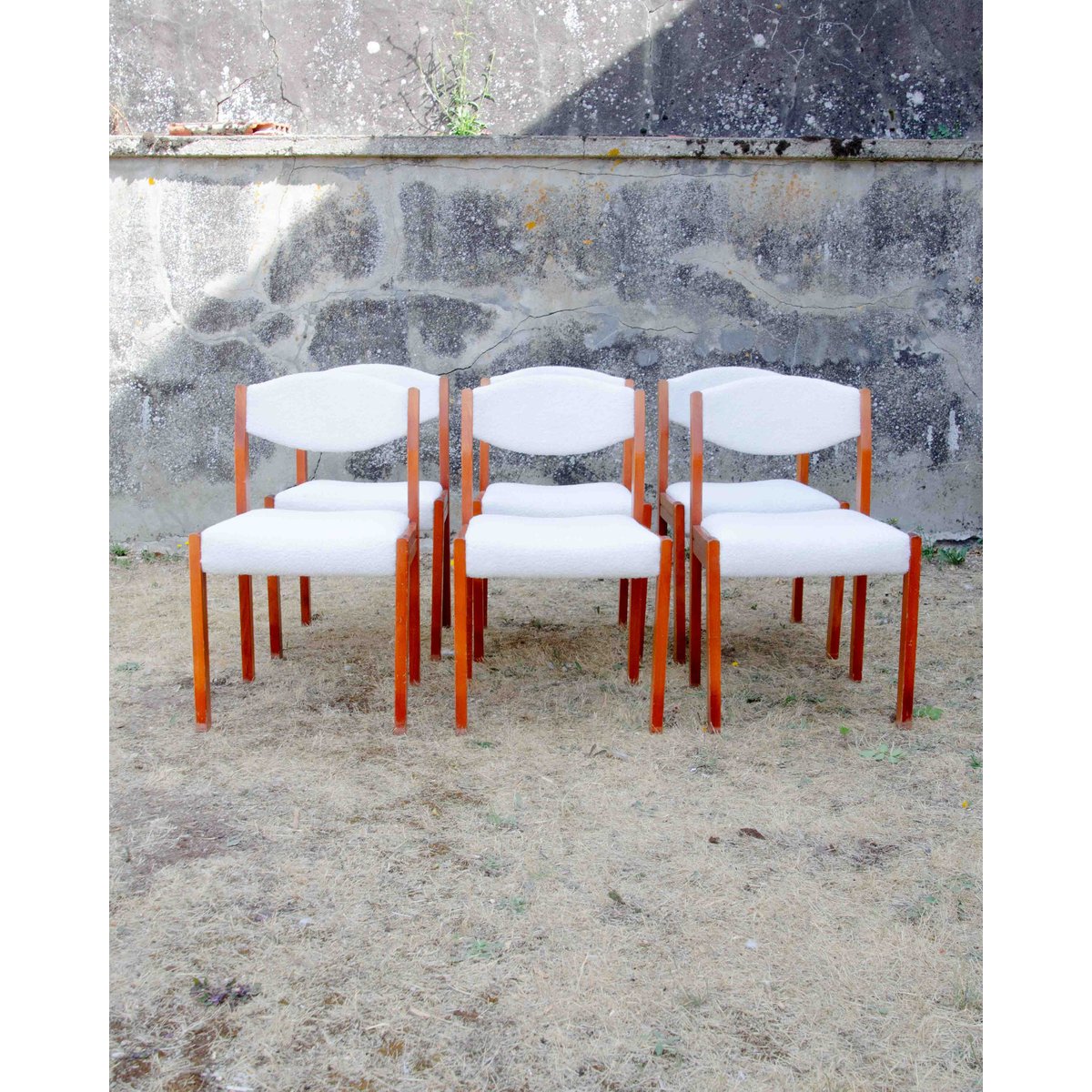 Lot de 6 chaises en bois et tissu bouclette Alma N°1763 - Bon état bois clair, DEBONGOUT