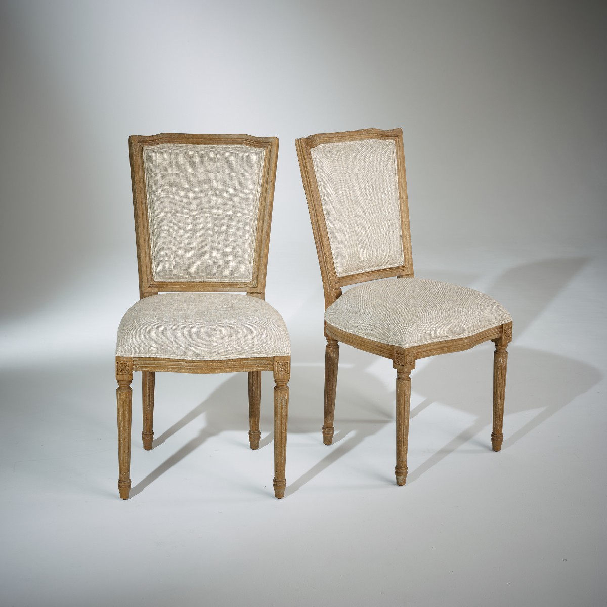 Lot de 2 chaises en bois et lin MARIE ANTOINETTE lin, ROBIN DES BOIS