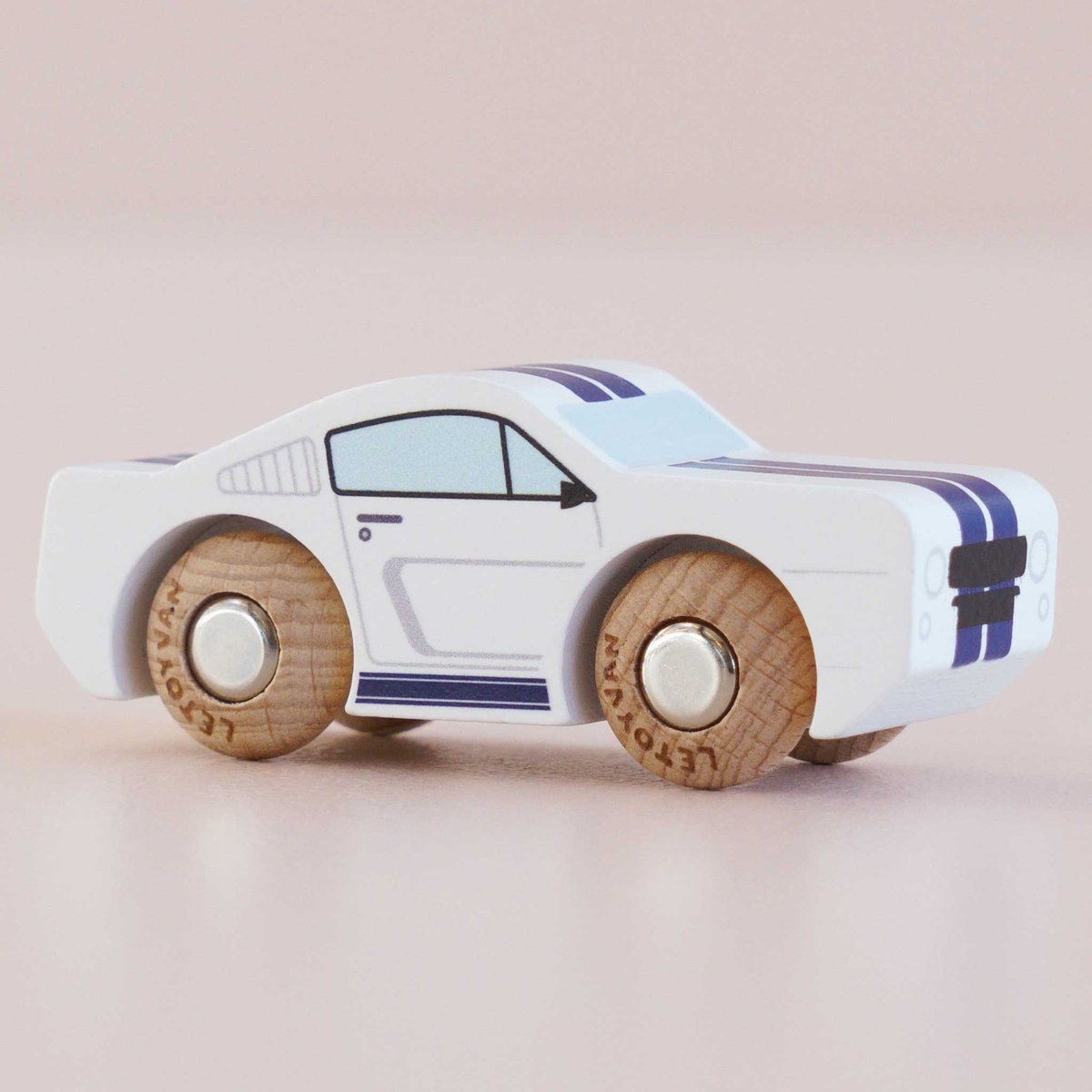 Voiture Maverick No 17 blanc, LE TOY VAN
