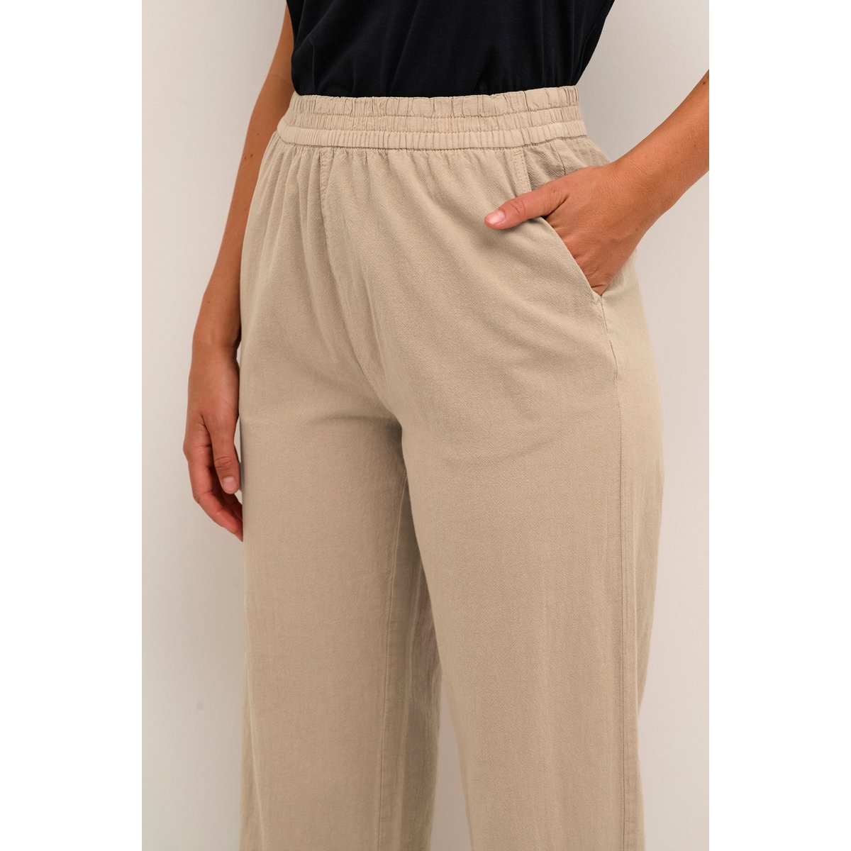Pantalon casual beige classic sand, KAFFE
