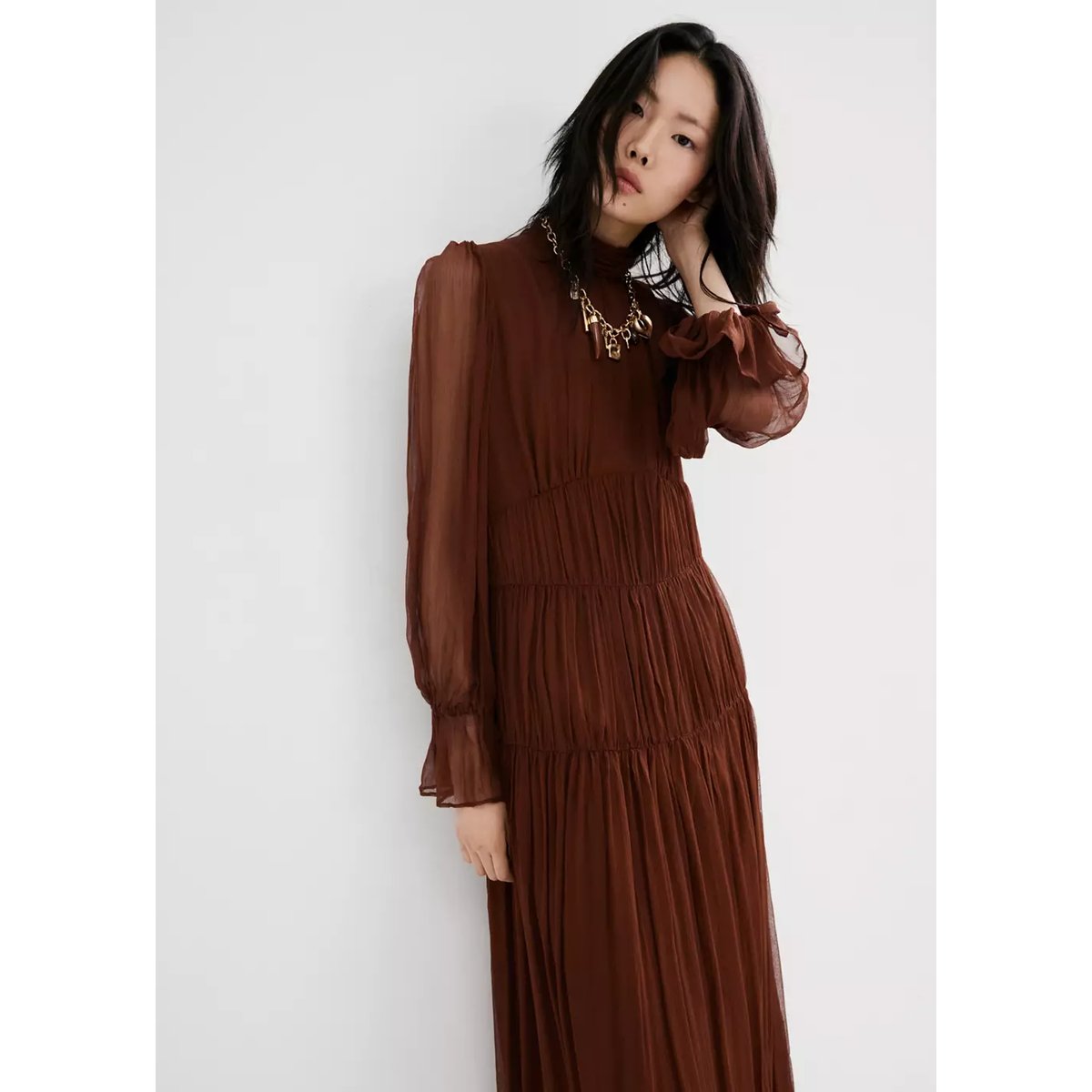 Robe plissée gaze chocolat, MANGO