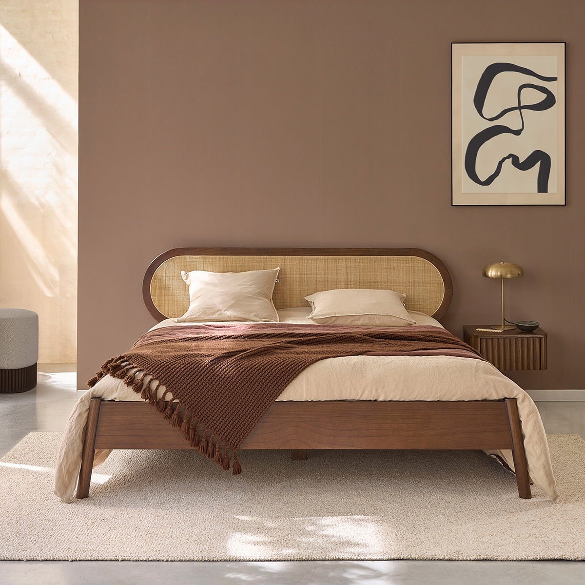 Lit en bois de mindi et cannage finition noyer 180 cm avec sommier LILA marron, BERAH GETAH