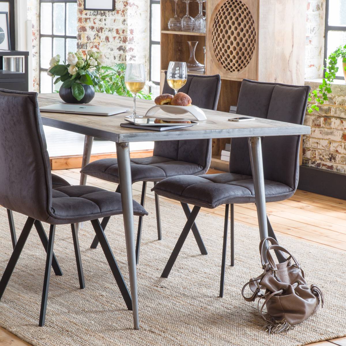 Lot de 2 chaises en polyester NINO noir, MADE IN MEUBLES