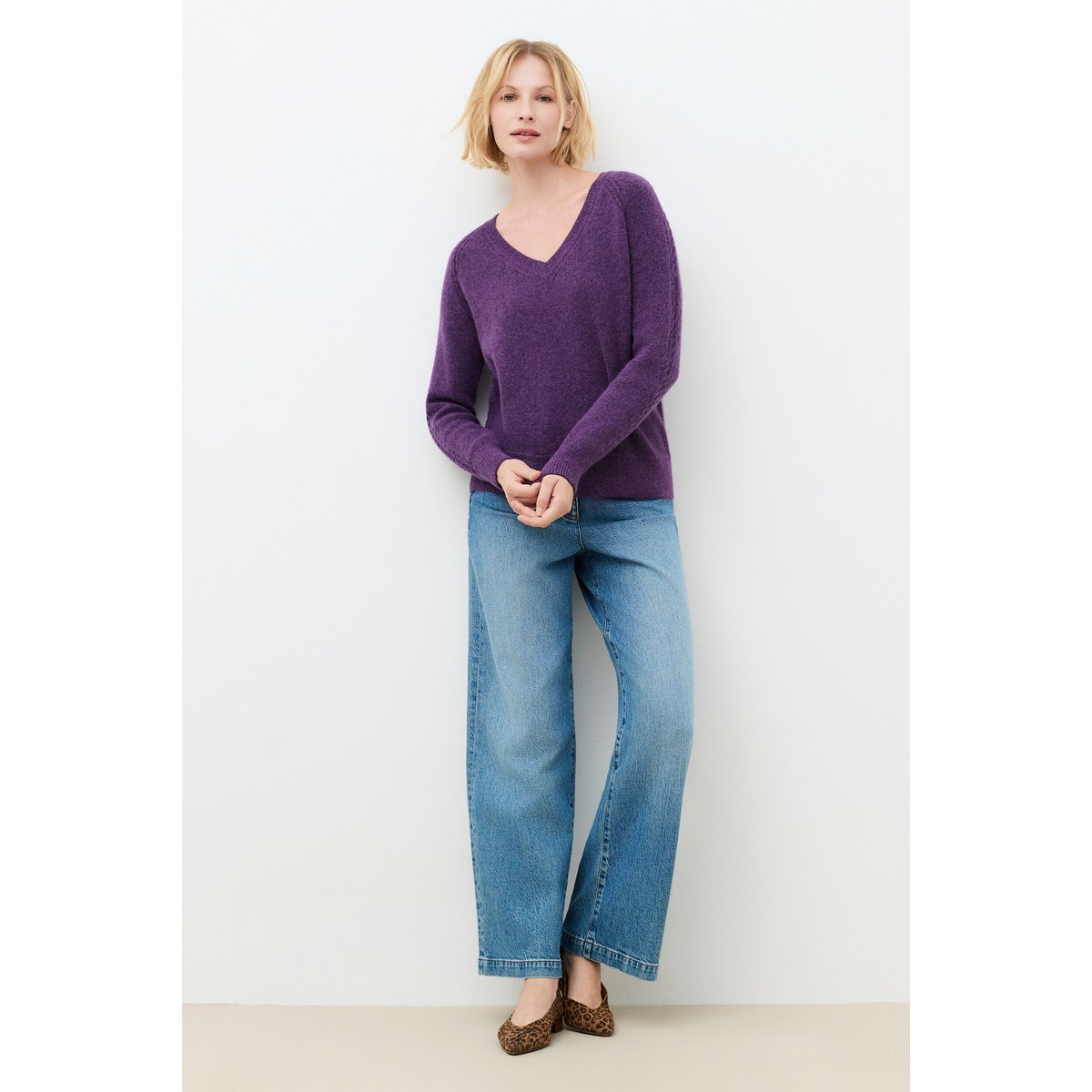 Pull droit col v MLOIS violet foncé, CAROLL