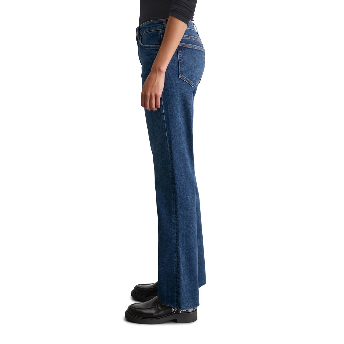 Jeans modèle Kiruna flared en coton organique mélangé stretch bleu foncé, MARC O'POLO