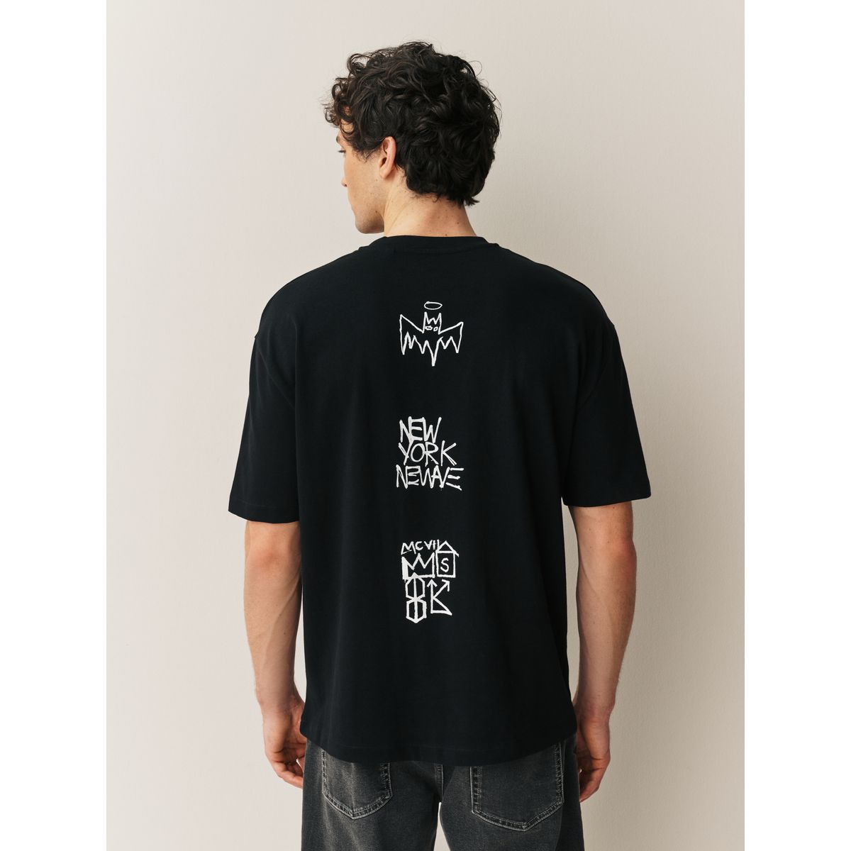 T-shirt artiste basquiat noir, NEXT